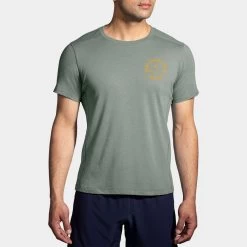 Brooks Distance Short Sleeve 2.0 Men's 17 Brooks Distance Short Sleeve 2.0 Men's -Sport Racquet Shop 057297 359 1
