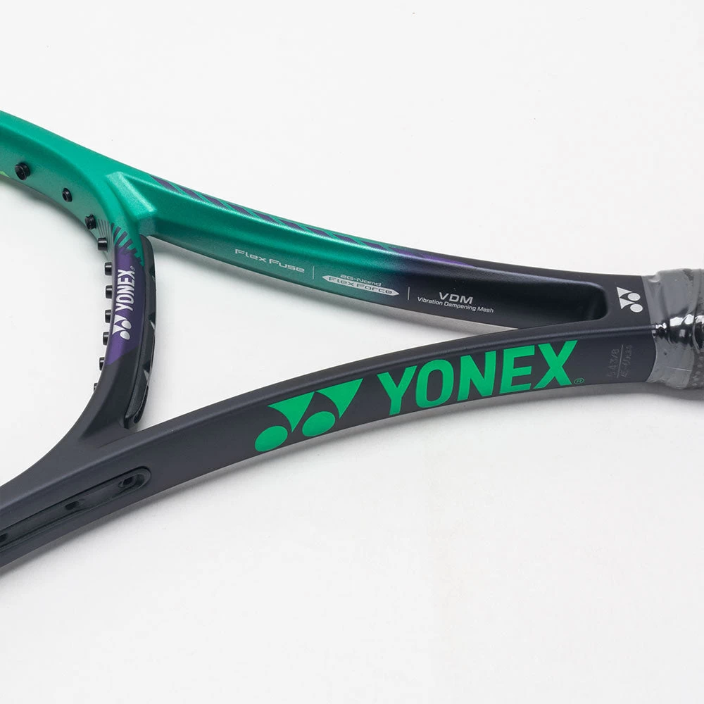 Yonex VCORE Pro 97 310g Green/Purple 5 Yonex VCORE Pro 97 310g Green/Purple - Image 3