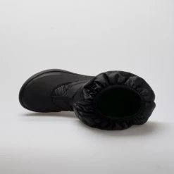 OOFOS Oomg Boot Women's Black/Black 10 OOFOS Oomg Boot Women's Black/Black -Sport Racquet Shop 630956 2