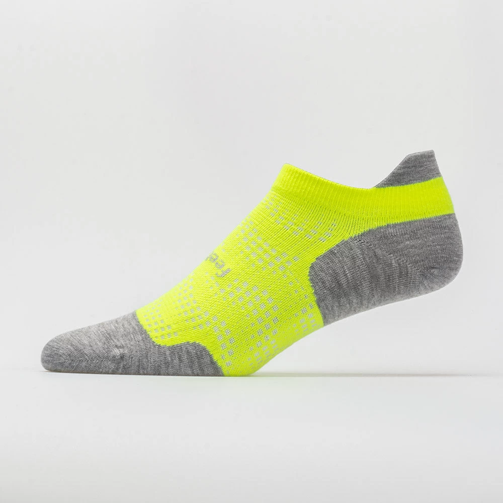 Feetures High Performance Ultra Light Cushion No Show Tab Socks 18 Feetures High Performance Ultra Light Cushion No Show Tab Socks - Image 16