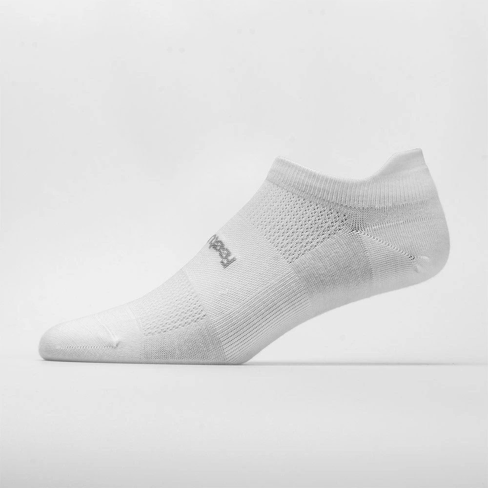 Feetures High Performance Ultra Light Cushion No Show Tab Socks 15 Feetures High Performance Ultra Light Cushion No Show Tab Socks - Image 13
